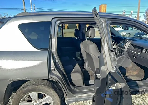 2013 Jeep Compass Sport из США, поврежденный, VIN 1C4NJDBB0DD254069